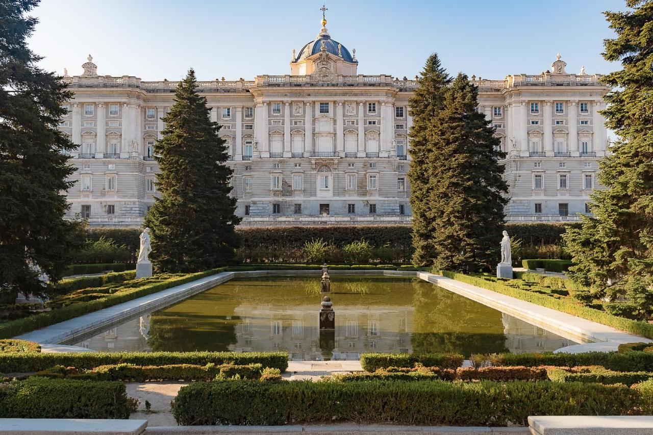 Lanave Hotel Madrid Exterior photo